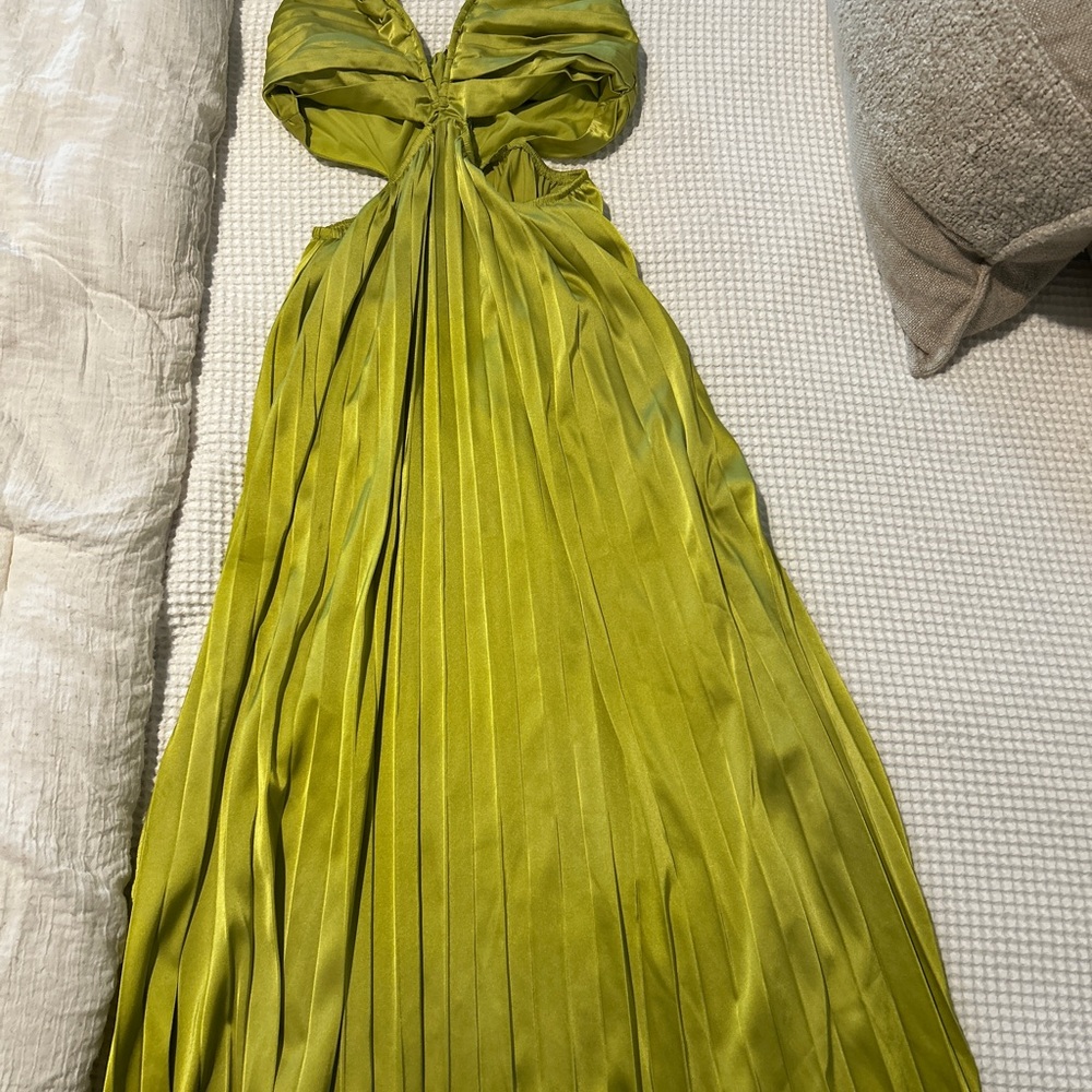 Elegant Green Evening Dress